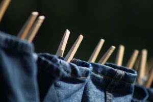 ワキガの洗濯による黄ばみの落とし方は？